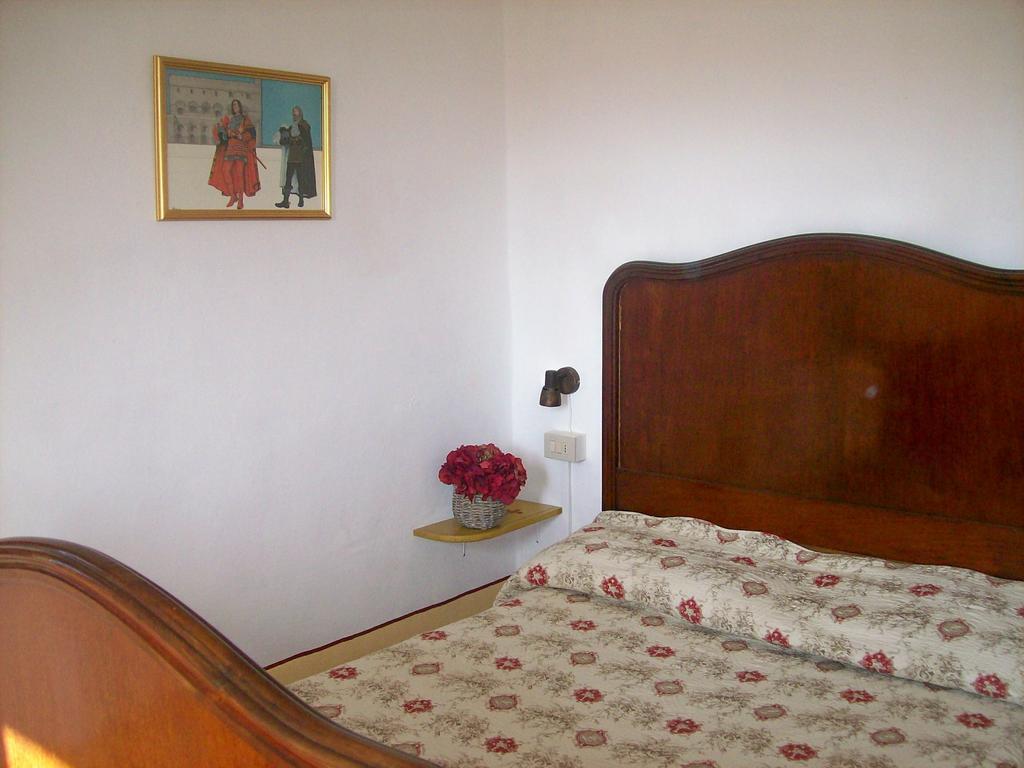 B&B Casa Girasole Papiano 객실 사진